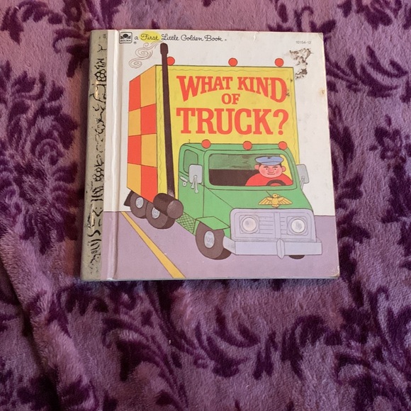 Little Golden Book, “A visit to the children’s zoo” and “What kind of truck?” - Picture 6 of 11